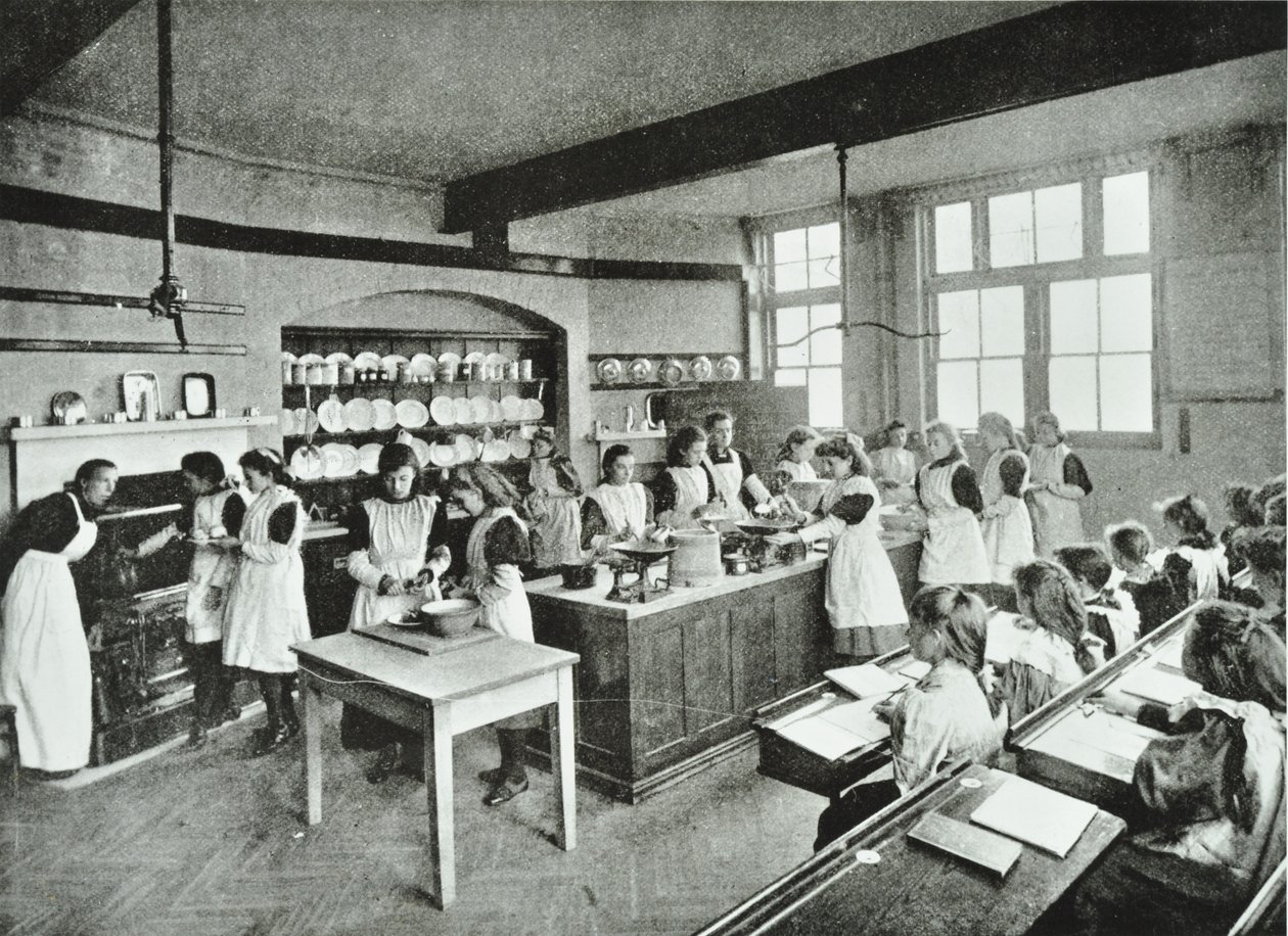 Aşçılık Sınıfı, 1896 by English Photographer