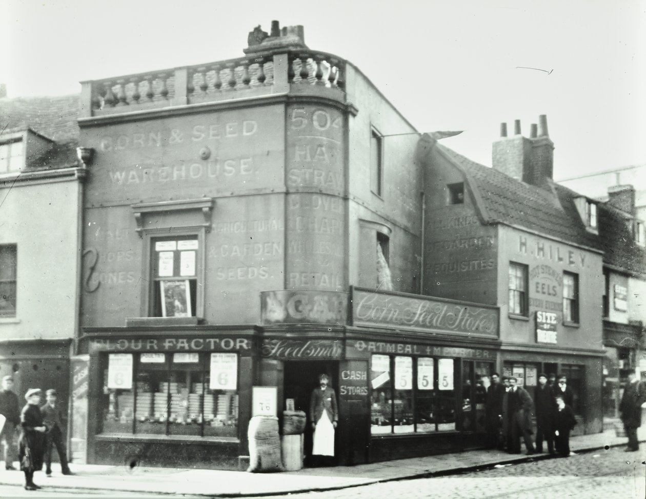 Deptford Broadway: mağaza cepheli sokak sahnesi, Londra, 1897 by English Photographer