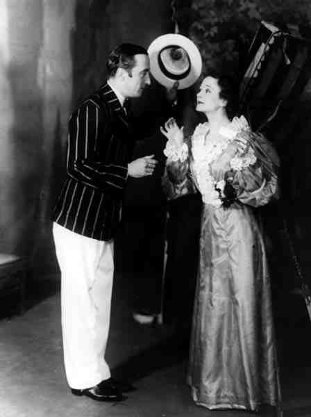 George Curzon, Algernon Moncrieffe (Algy) ve Ursula Jeans, Cecily Cardew rolünde, Oscar Wilde (1854-1900) tarafından Old Vic Theatre