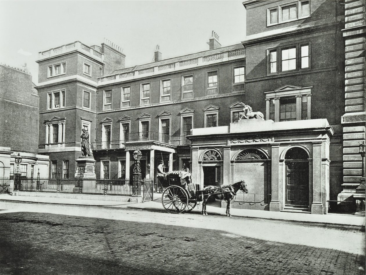 Savaş ofisi dışında Hansom taksi Pall Mall, Willis Koleksiyonu, 1890 by English Photographer