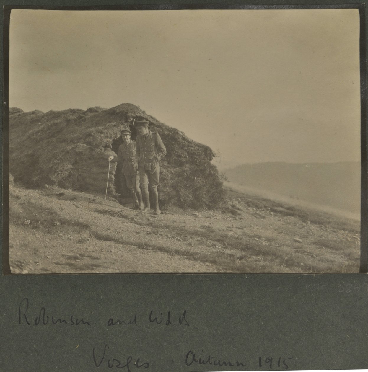Harold Roper Robinson ve William Lawrence Bragg, Vosges, Sonbahar 1915 by English Photographer