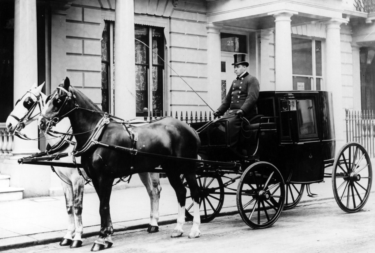 24 Gloucester Meydanı Dışında At Arabası, Hyde Park, Londra, 1890 dolayları by English Photographer