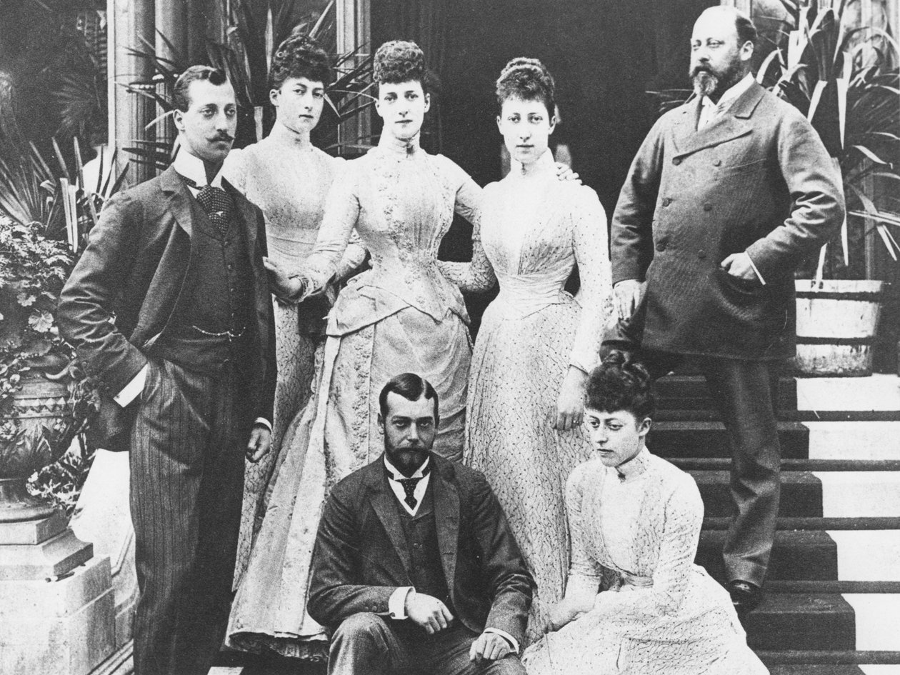 Kral Edward ve ailesi (s/b fotoğraf) by English Photographer