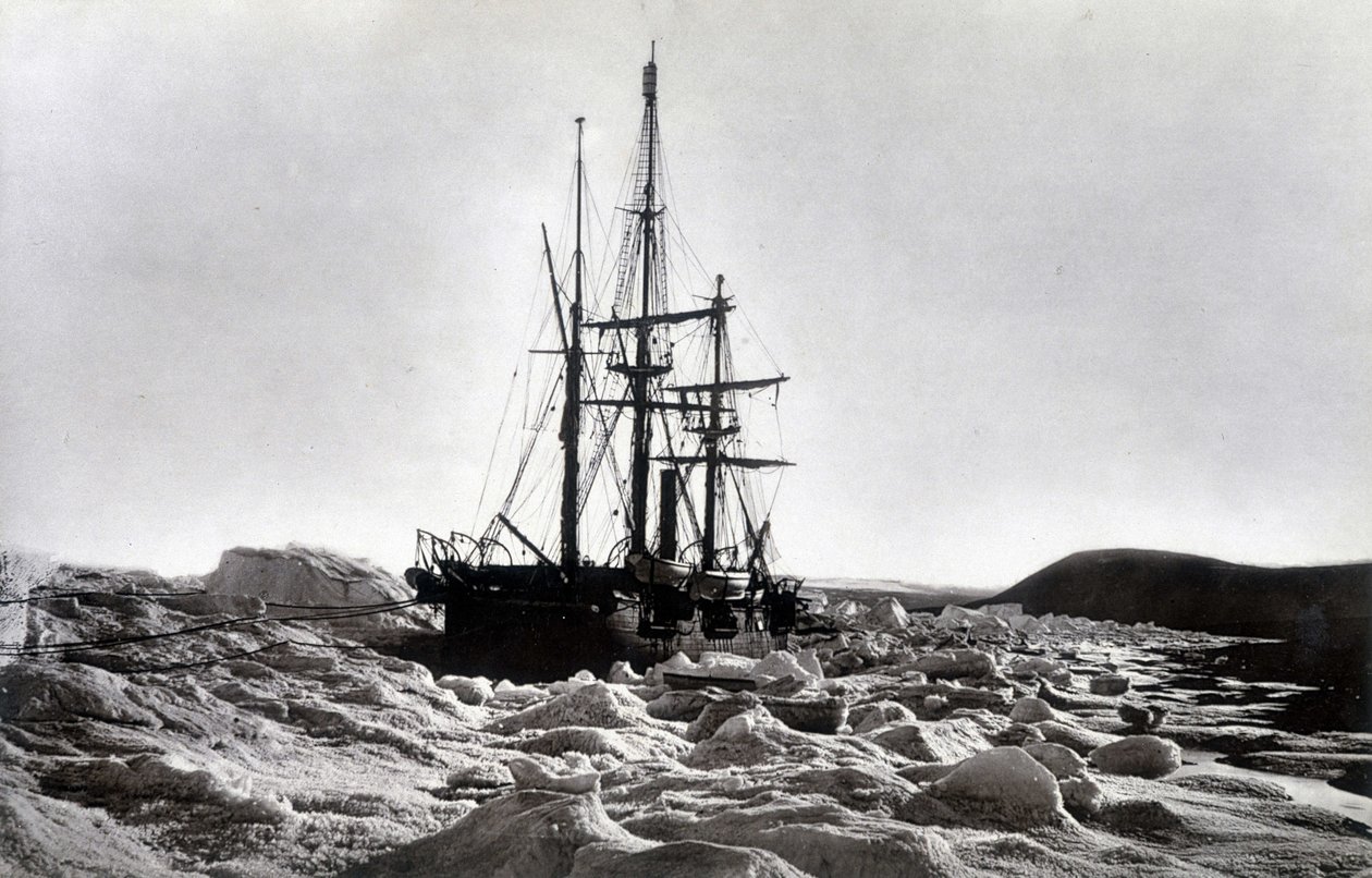 Kuzey Kutbu:”” Uyarı””, Beechey burnu yakınında kıstırıldı, Robeson kanalı - “” 1875-76 döneminde Polar See