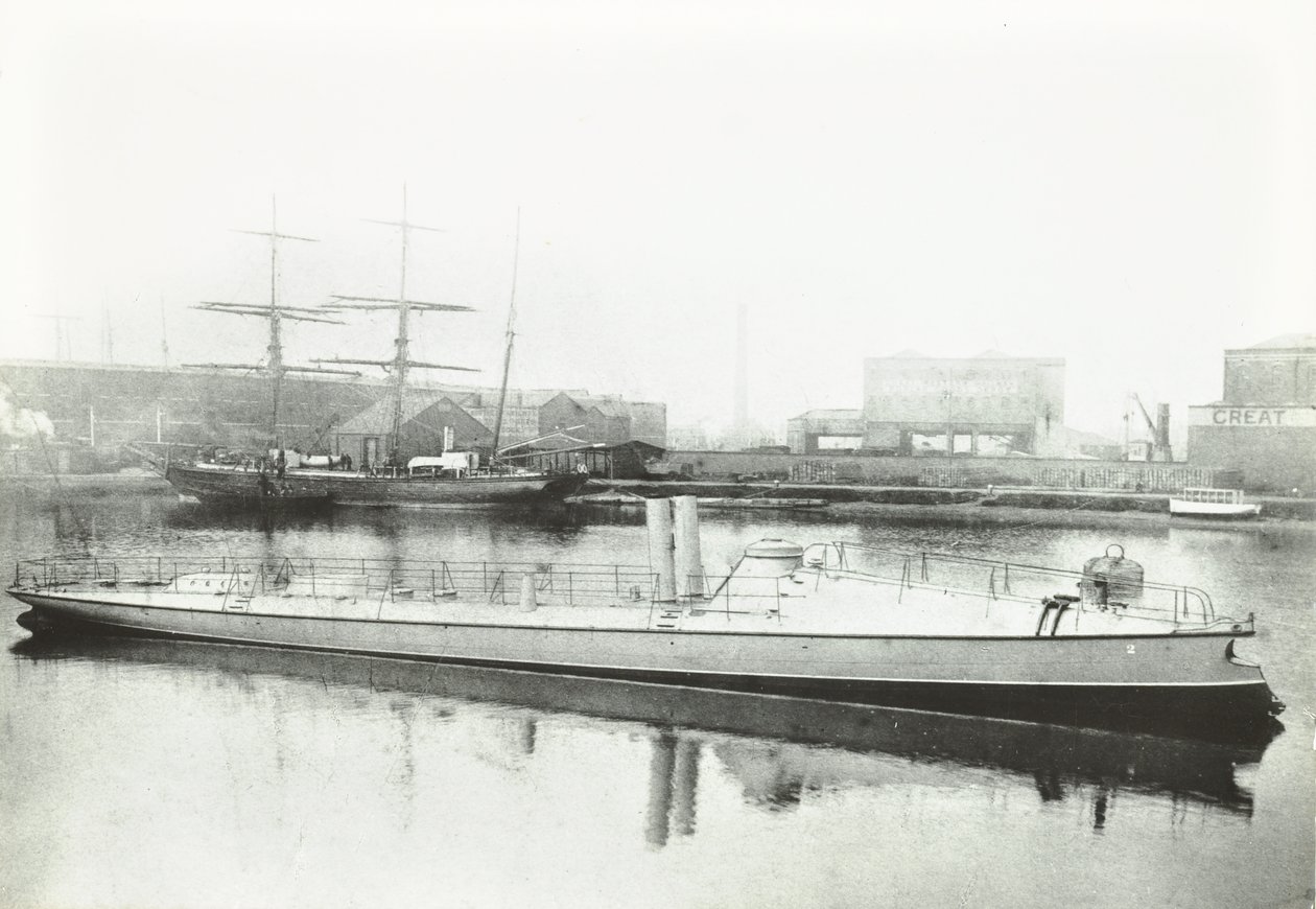 Portekiz hükümeti için inşa edilen üç torpido botundan biri, Londra, 1881 by English Photographer