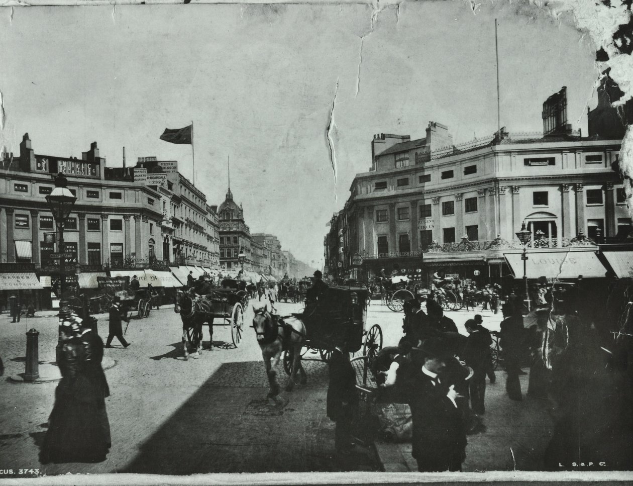 Oxford Circus, Westminster LB: doğuya bakış, 1895 by English Photographer