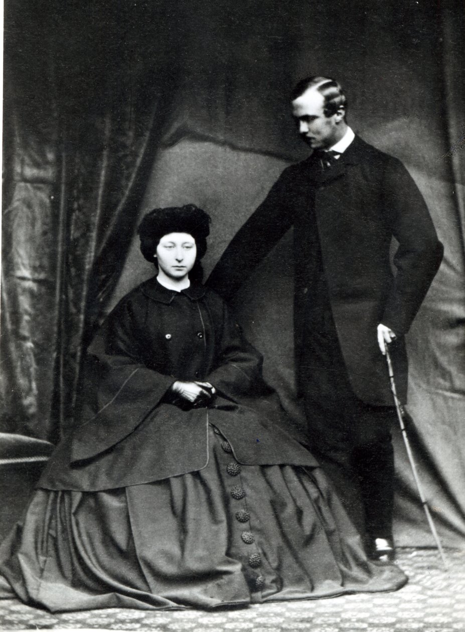 Hessen Prensesi Alice ve Prens Ludwig, 1860 by English Photographer
