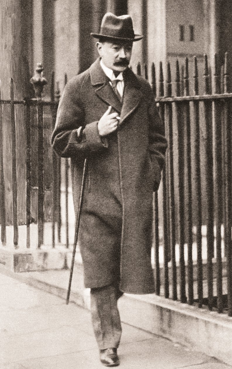 Sir Graeme Thomson, The Illustrated War News, 1915 by English Photographer