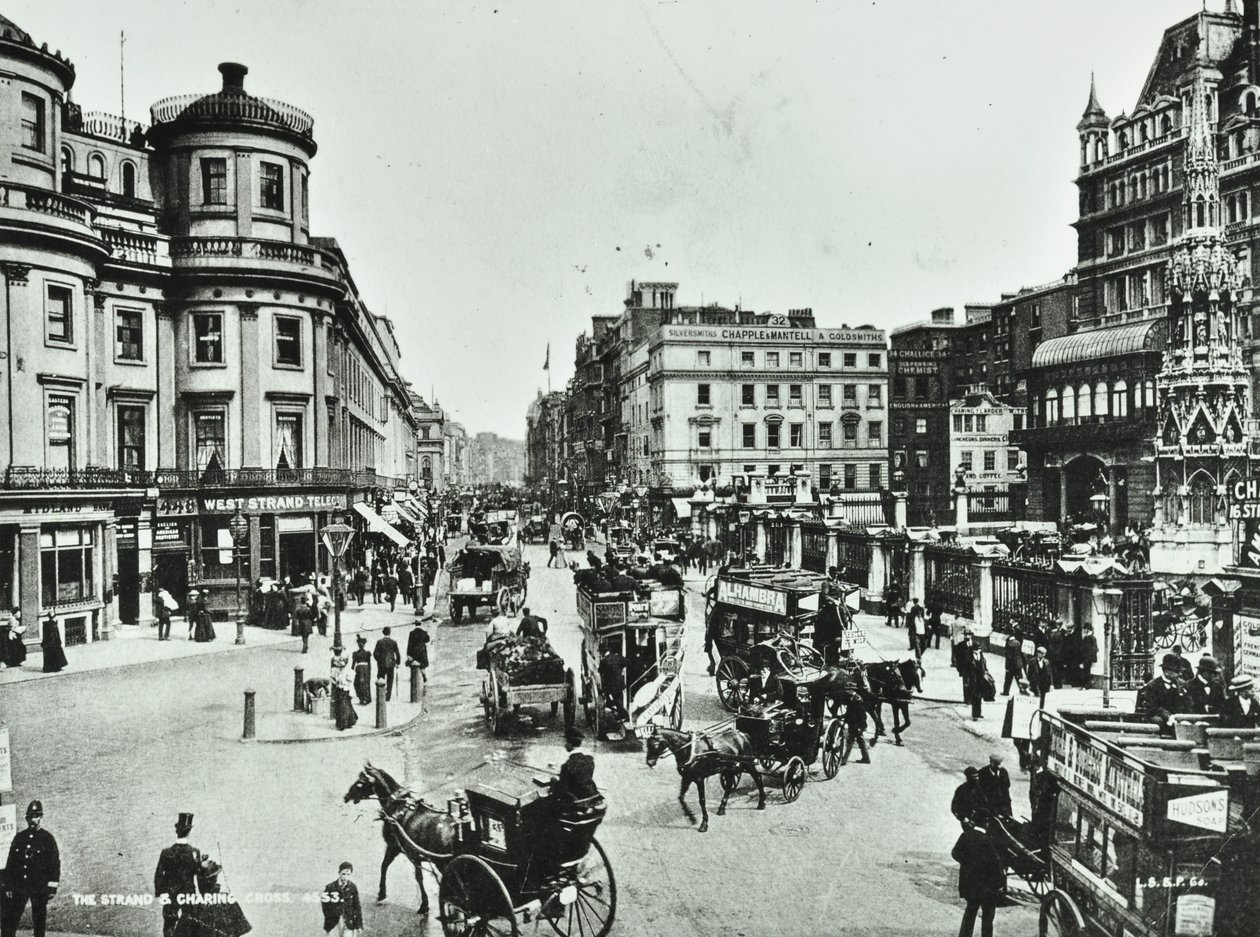 Strand ve Charing Cross, 1897 by English Photographer