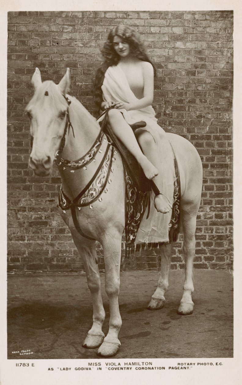 Coventry Taç Giyme Töreninde Lady Godiva rolünde Viola Hamilton (b/w fotoğraf) by English Photographer