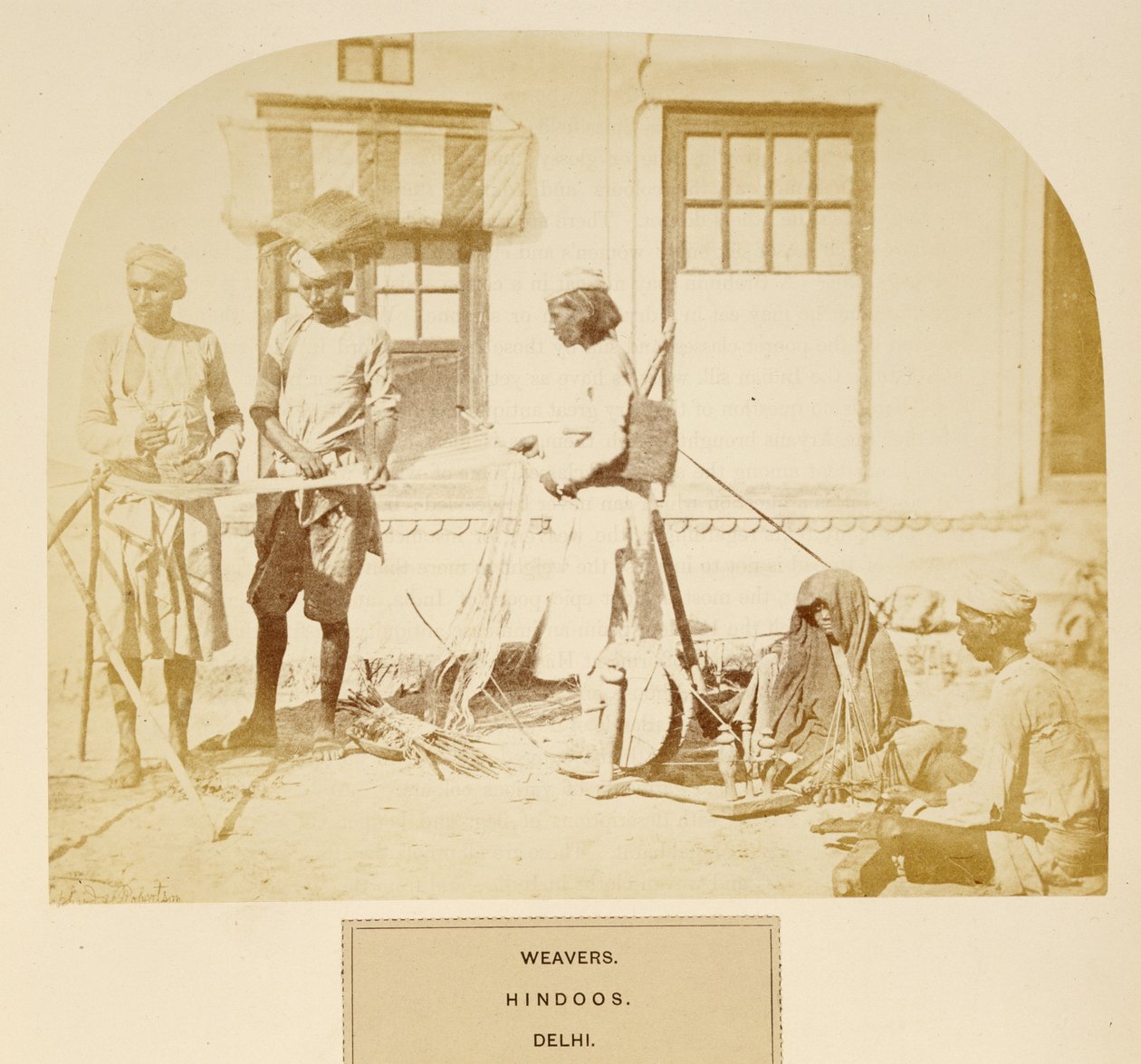 Weavers, Hinduos, Delhi, from The People of India, J. Forbes Watson tarafından, 1868