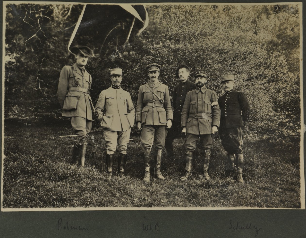 William Lawrence Bragg ve Harold Roper Robinson ve diğerleri, Vosges, 1915 by English Photographer