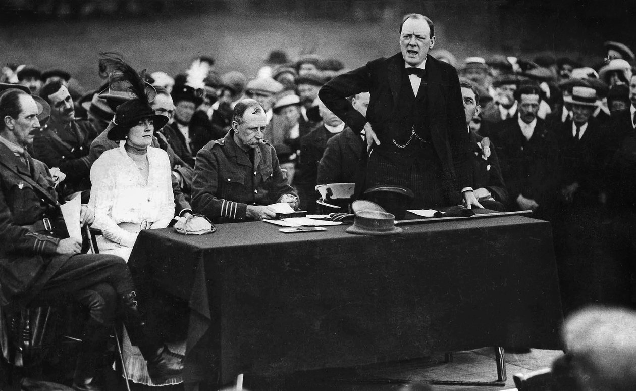 Winston Churchill Enfield, İngiltere