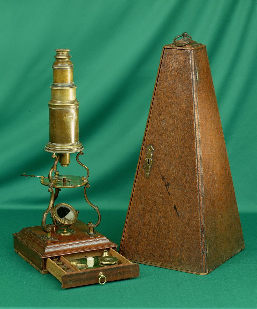 Culpeper Tipi Mikroskop, İngilizce, 18. yüzyıl (pirinç) by English School