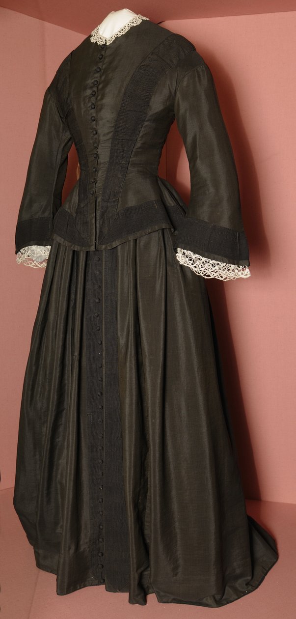 Florence Nightingales siyah korsaj ve uyumlu etek, c.1870 (siyah ipek) by English School