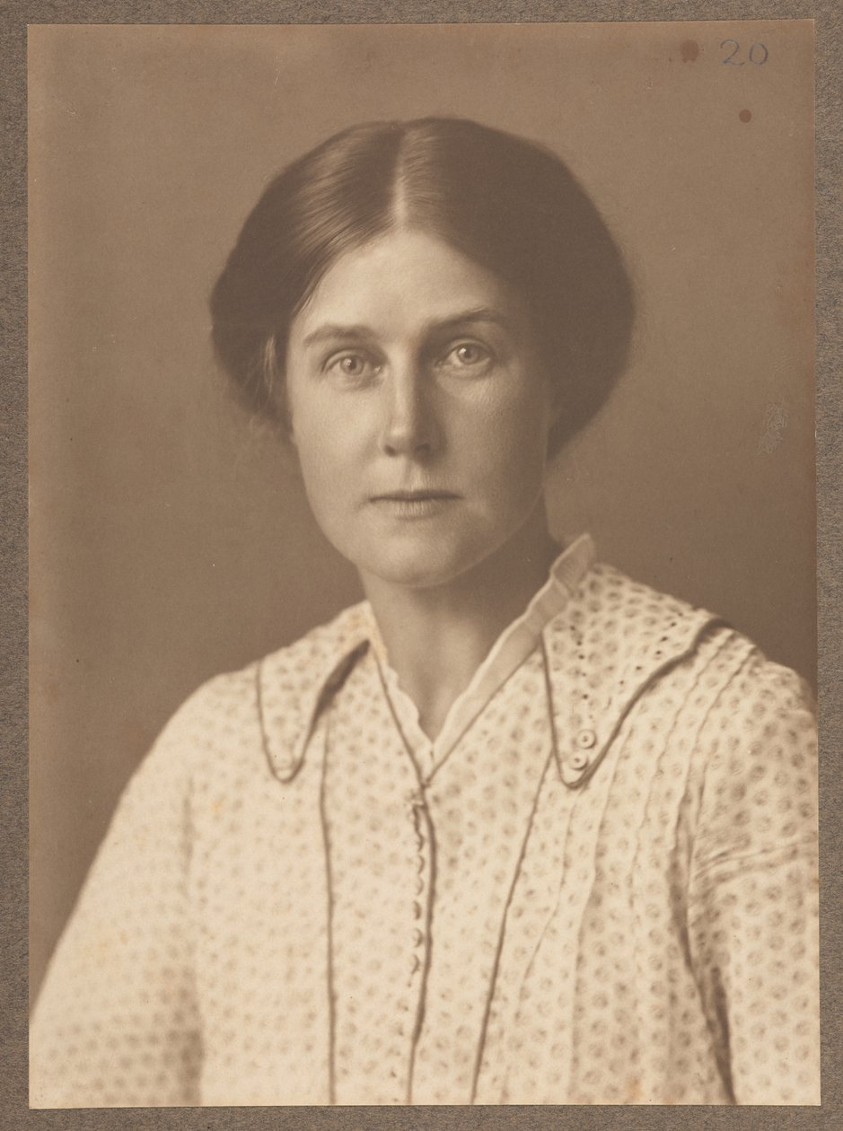 Harriet Weaver, Ekim 1916 (sepya fotoğrafı) by English School
