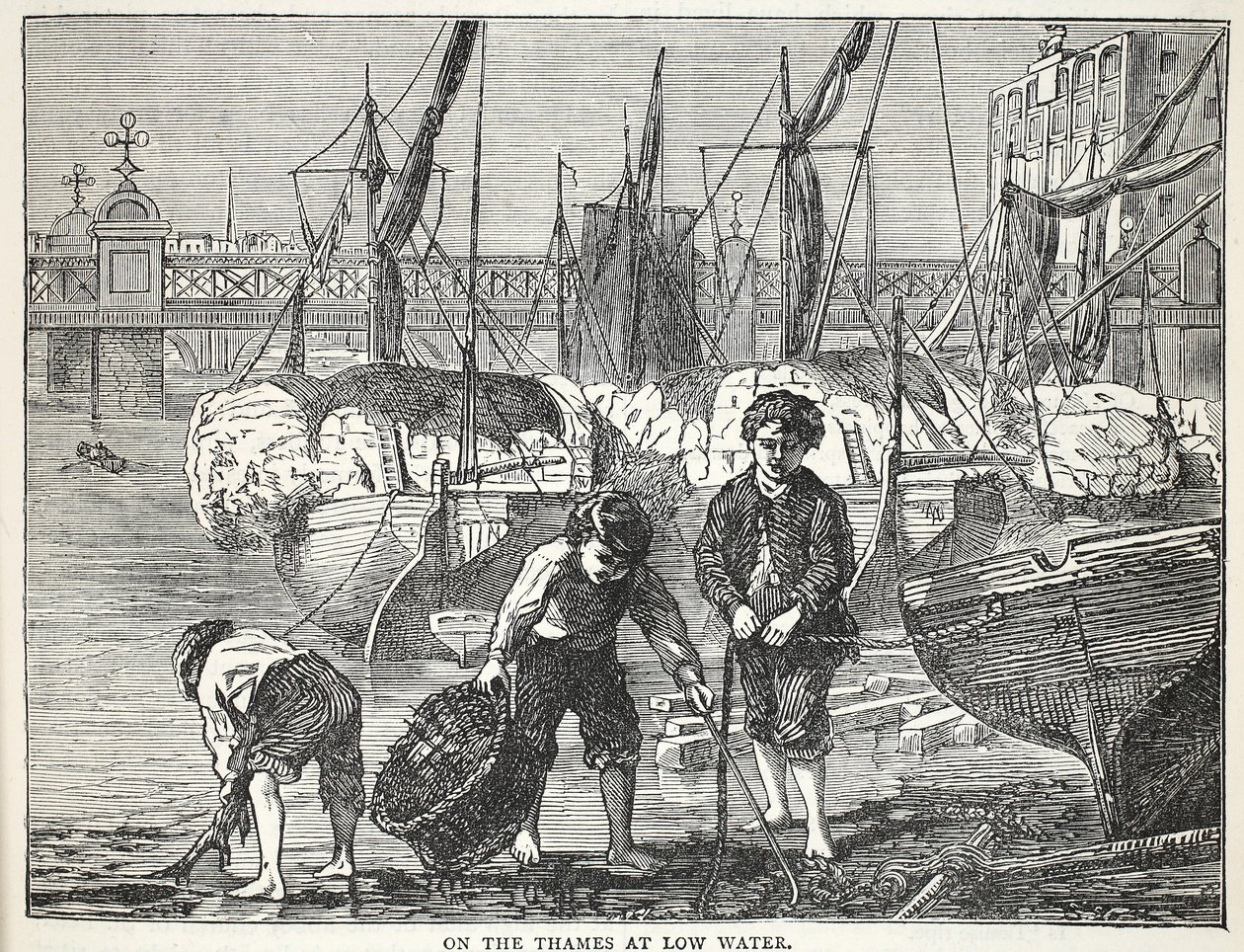 Düşük suda Thames üzerinde by English School