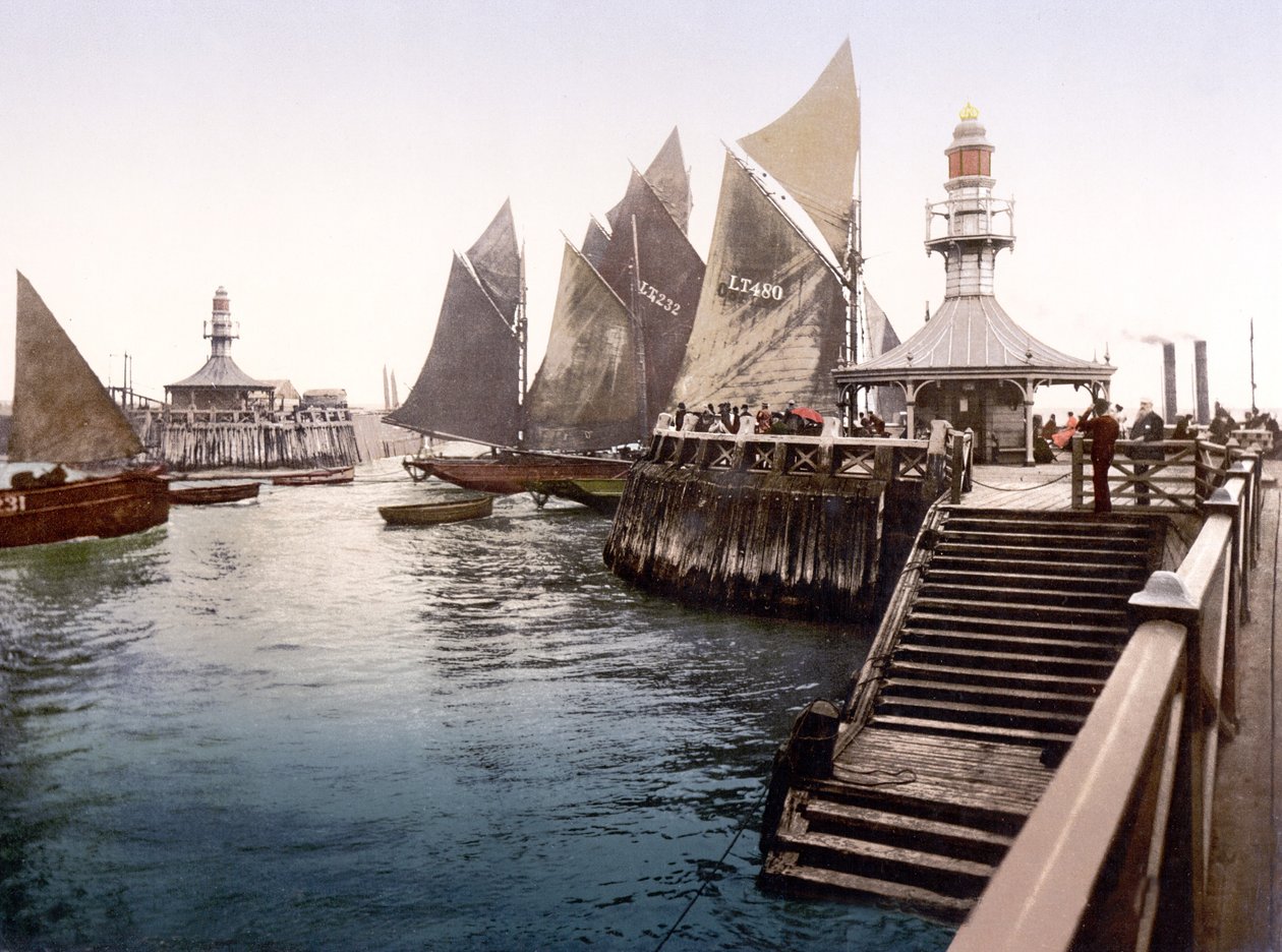 Pier Head II, Lowestoft (el ile renklendirilmiş fotoğraf) by English School