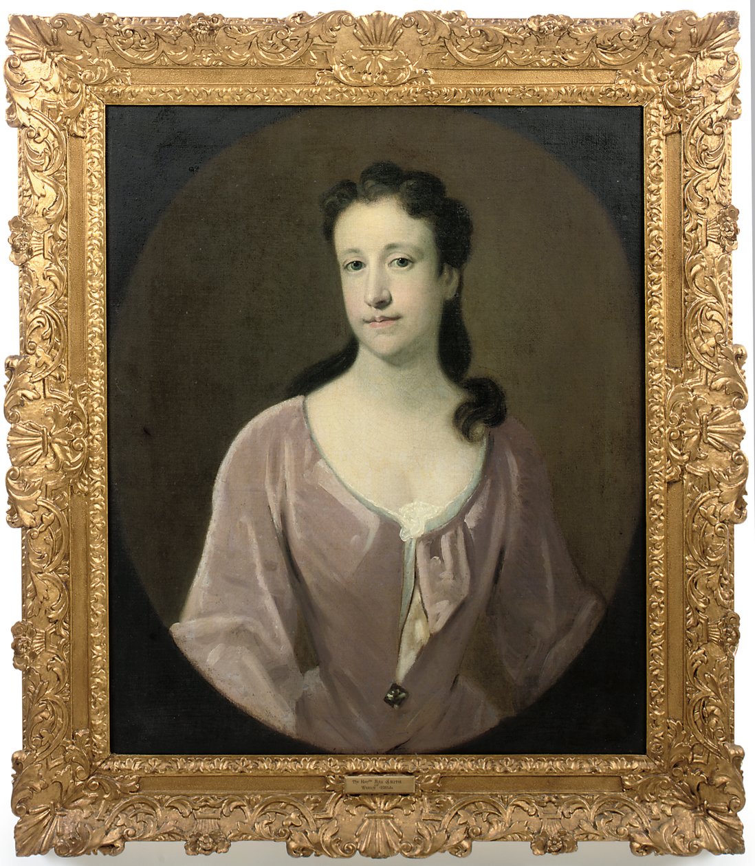 Bir bayanın portresi. geleneksel olarak Bayan Dorothy Smith, nee Barret-Lennard olarak tanımlanır by English School