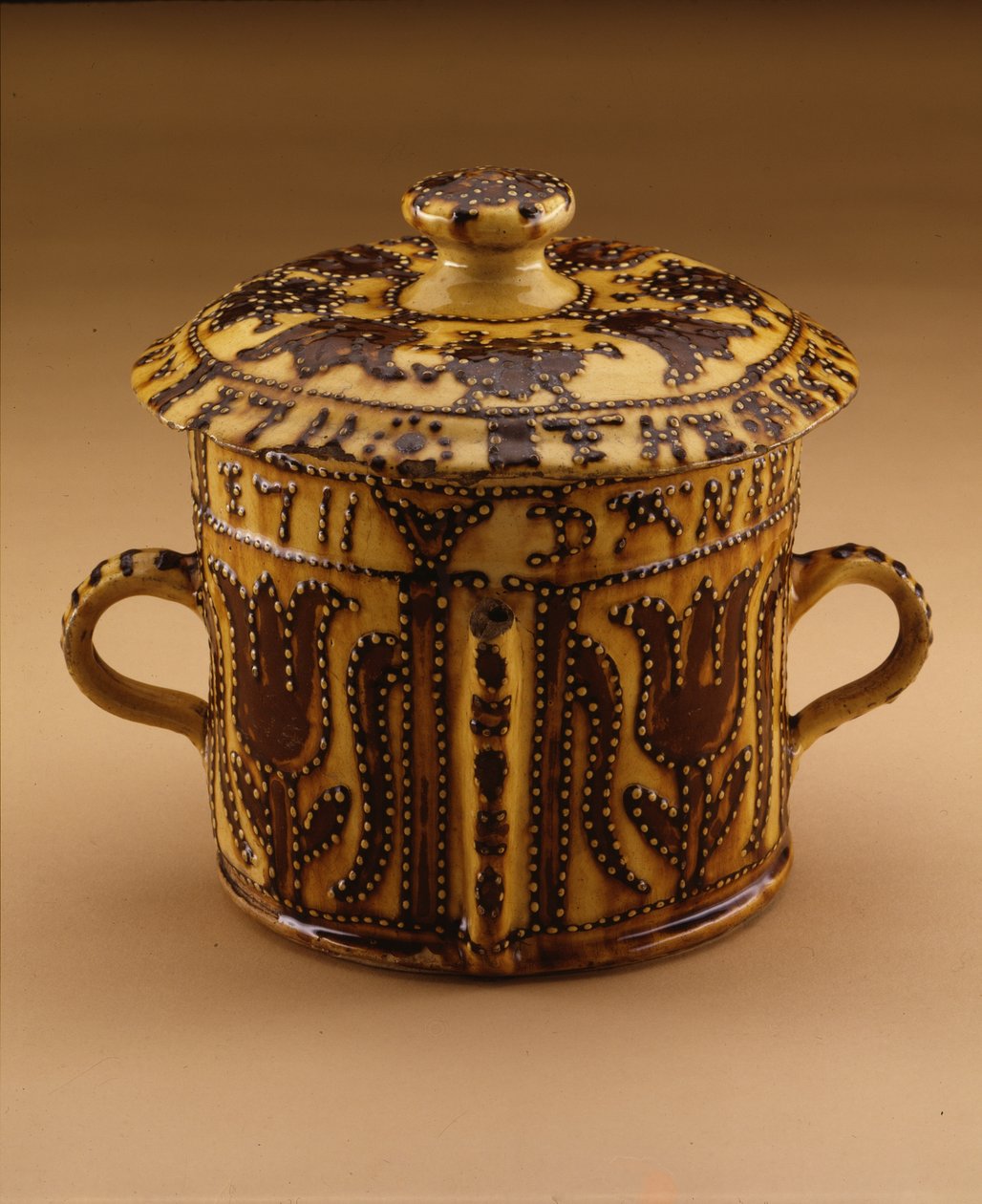 Kapaklı Posset pot, 1711 (slipware) by English School