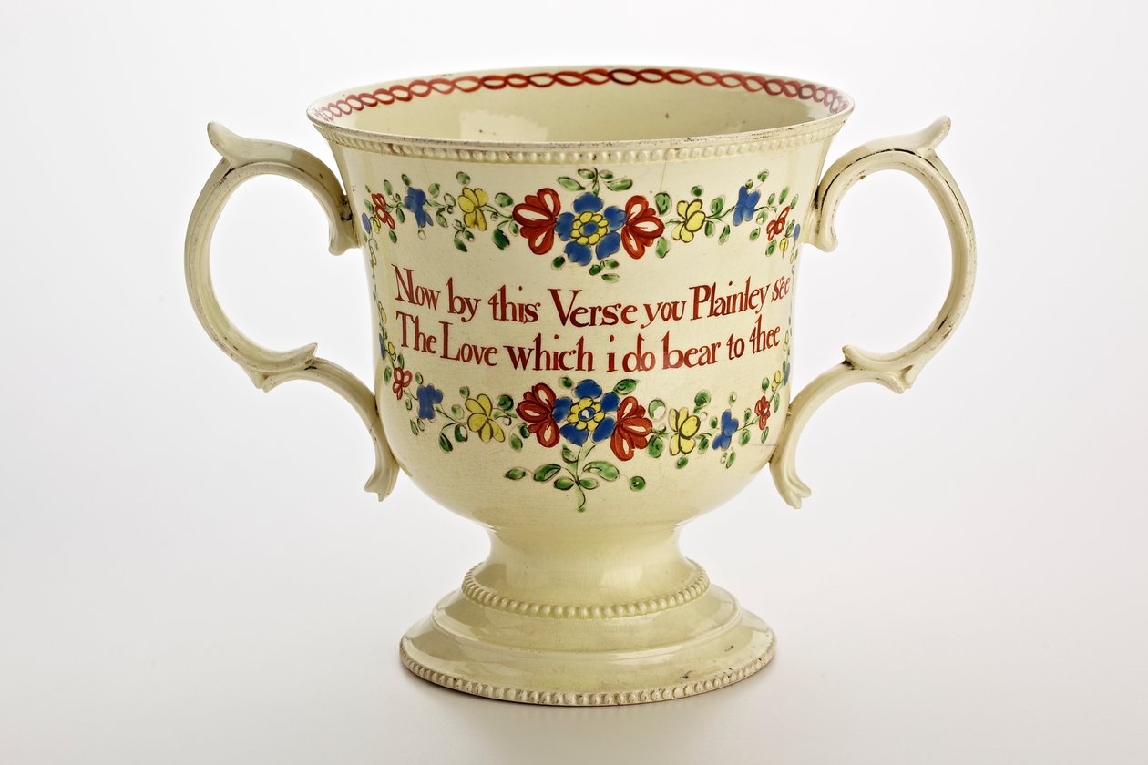 Staffordshire sevgi dolu fincan, 1774 (krema) by English School