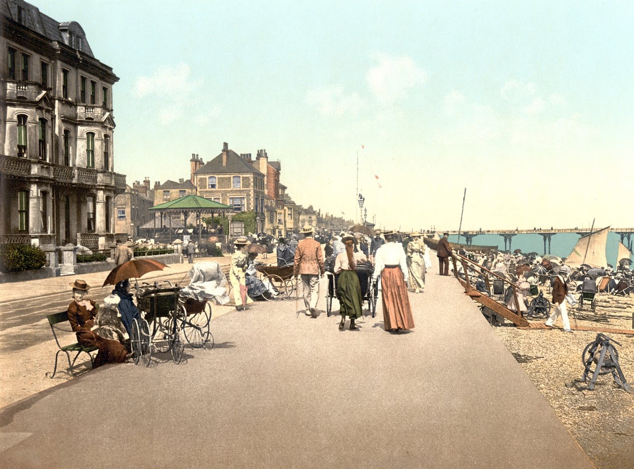The Promenade, Deal (el ile renklendirilmiş fotoğraf) by English School