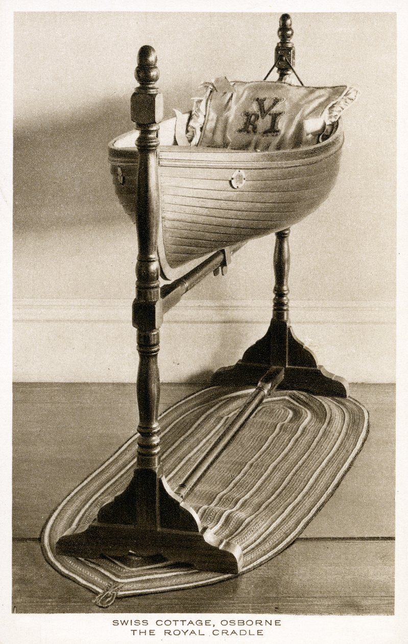 The Royal Cradle, Swiss Cottage, Osborne House, Wight Adası, c.1893 (ahşap) by English School