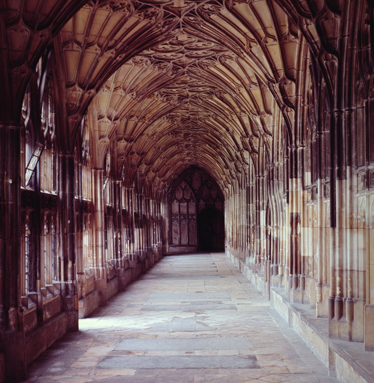 Manastırların Görünümü, c.1355 by English School