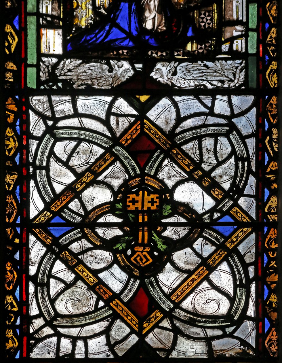 Grisaille ve St Peter amblemini gösteren n4 penceresi by English School