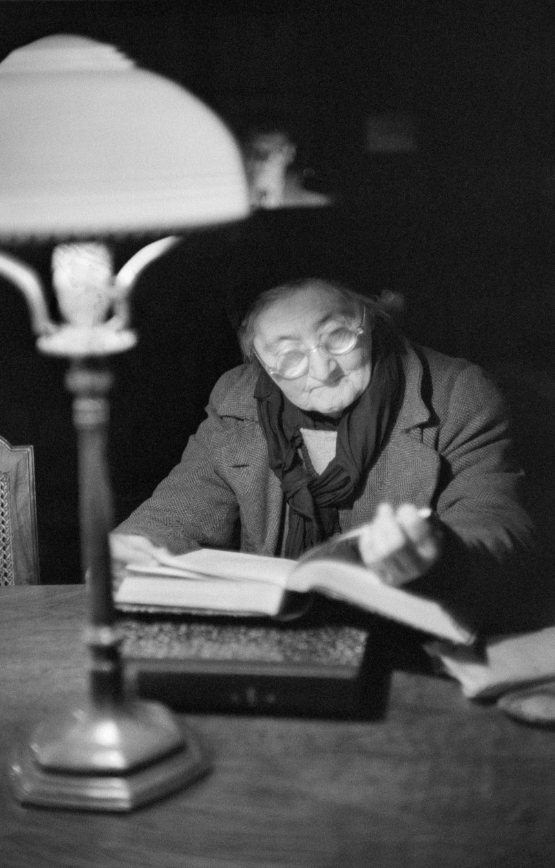  by Erich Lessing