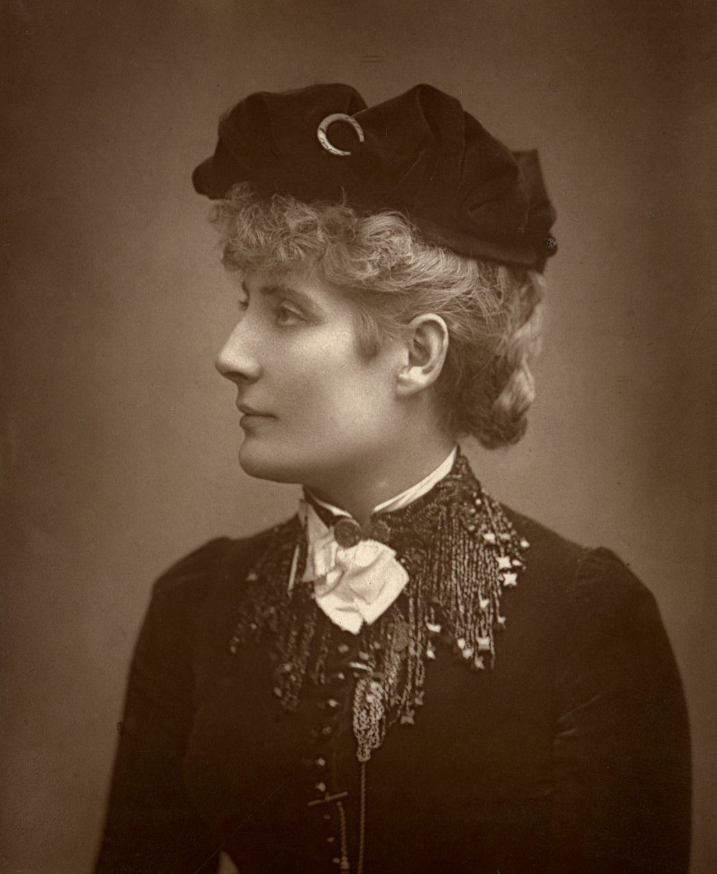 Harriett Jay, İngiliz yazar ve oyun yazarı, 1888 by Ernest Barraud