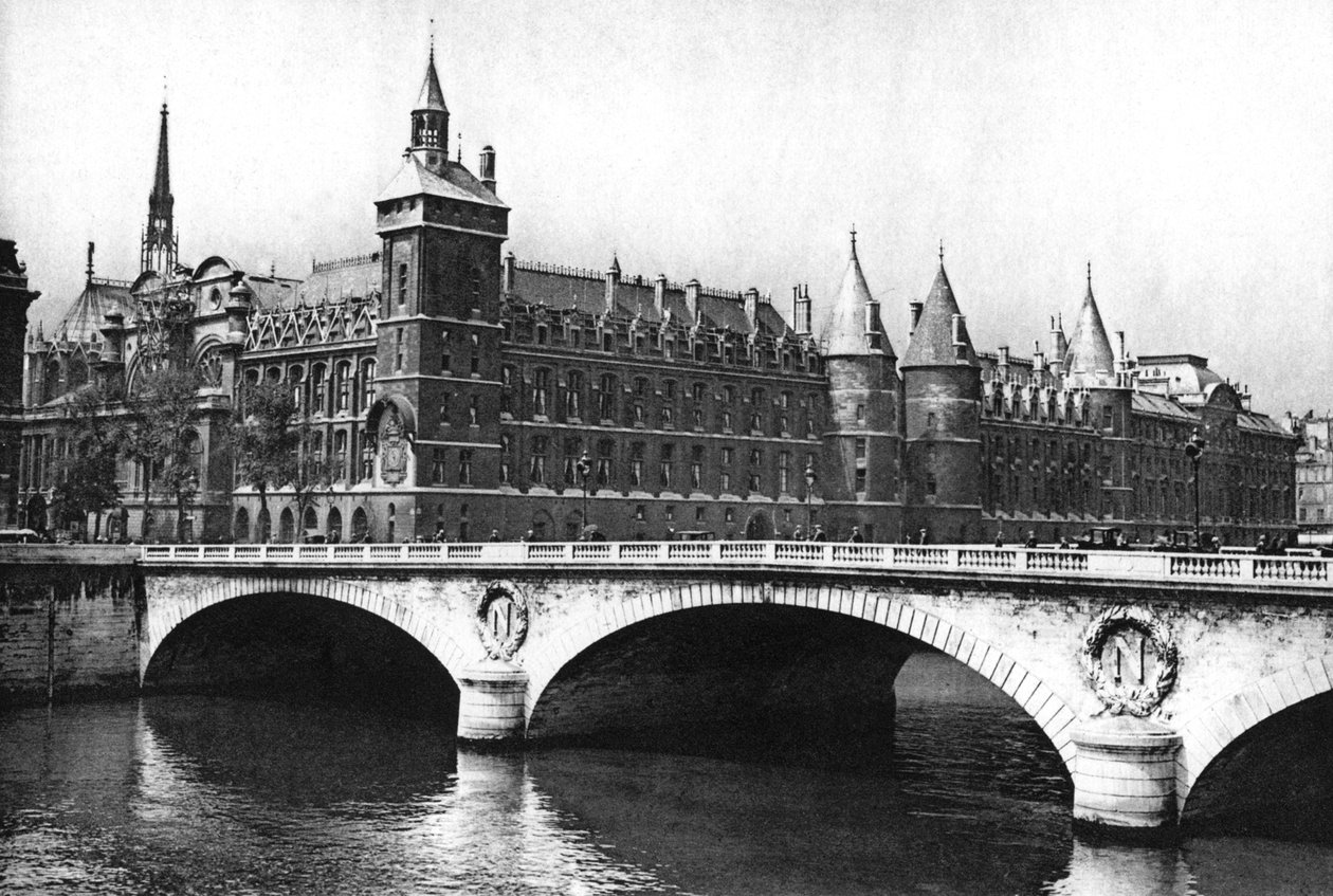 Seine Nehri'nden Adalet Divanı ve Pont Neuf'un görünümü, Paris, 1931. by Ernest Flammarion