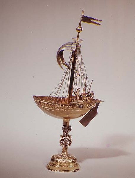 Nef, c.1610 (koli yaldızlı gümüş) by Esaias Zur Linden