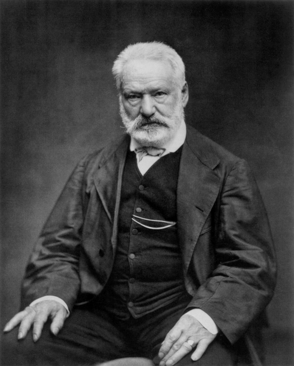 Victor Hugo, 1876'da burada Fransız şair ve romancı (s/b fotoğraf) by Etienne Carjat