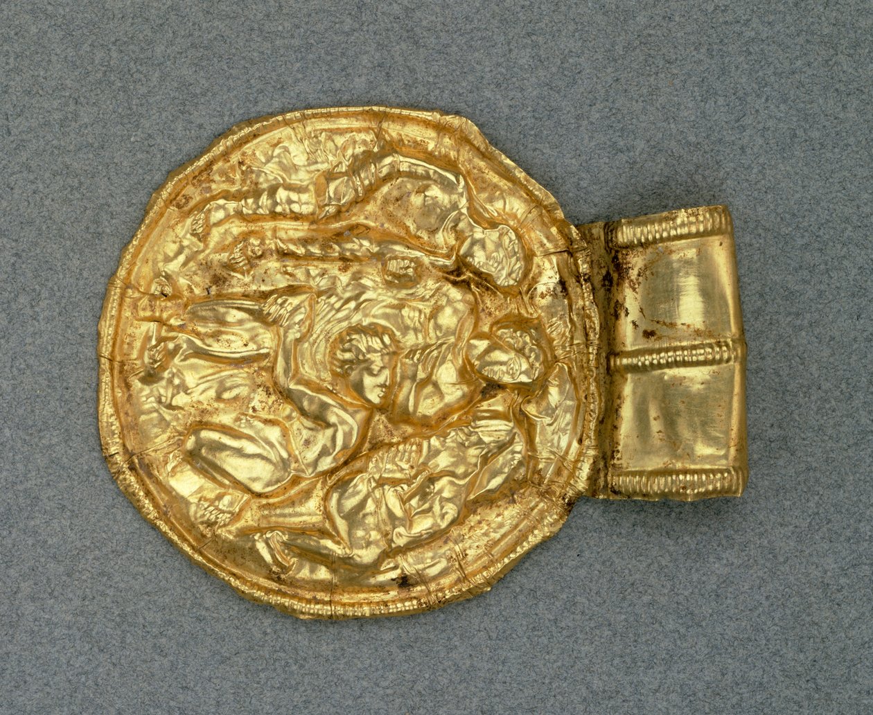 Kabartmalı bulla kolye. Etrüsk uygarlığı, MÖ 4. yy. by Etruscan