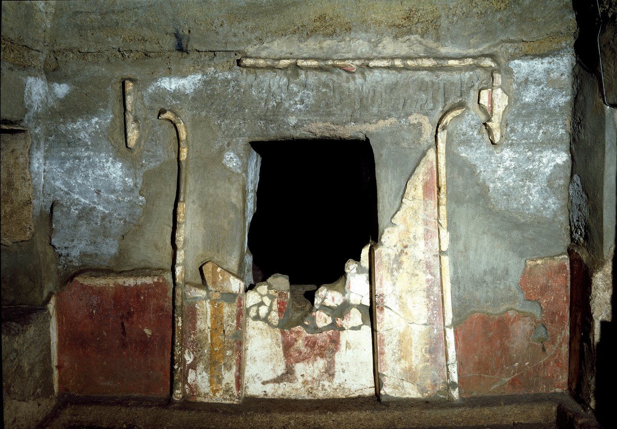 Etrüsk uygarlığı: Ponte Rotto nekropolündeki Francois mezarının girişi, MÖ 4. yy. Vulci, İtalya by Etruscan
