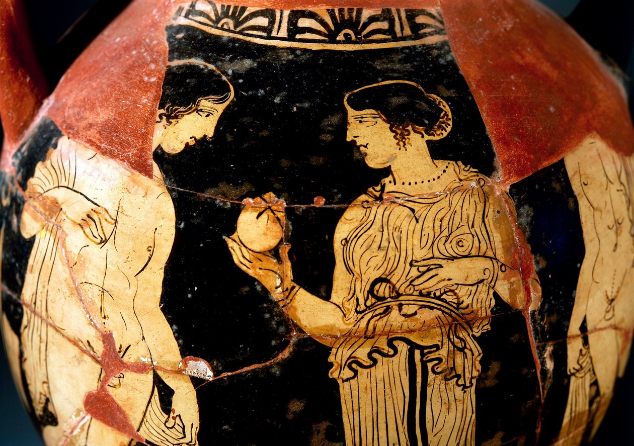 Sommavila Ressamı tarafından restore edilmiş, nar sunan genç kızı betimleyen pelike kırmızı figürlü çanak çömlek by Etruscan