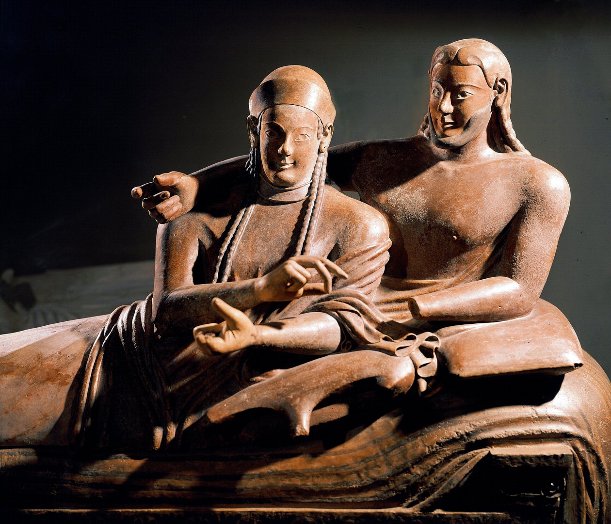 Etruscan Art: Sarcophagus des spouses, terracotta sulpte group of a couple on the funeral bed - Detail, from Cerveteri, Italy. 525-500 BC. Paris, musee du Louvre - Etruscan civilization: Sarcophagus of the spouses - Terracotta sculpture (detail) from Cerve by Etruscan Etruscan