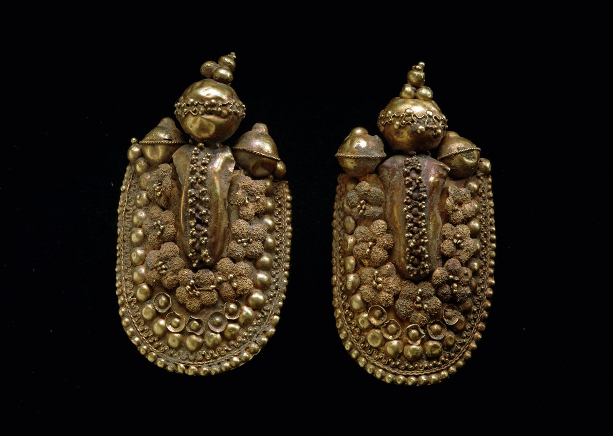 Etrüsk sanatı: altın küpeler Dim 6 cm Florence Museo Archeologico by Etruscan Etruscan
