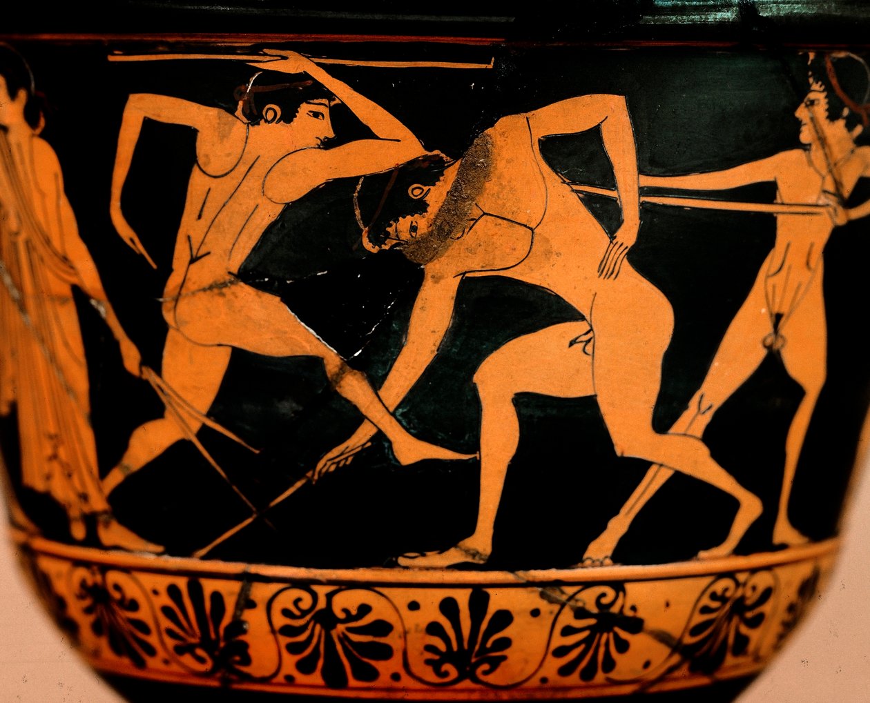 Etrüsk sanatı: pyxis bir palestra sahnesini süslüyor, sporcular Cerveteri