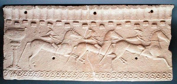 Süvari kabartmalı plaket (taş) by Etruscan Etruscan