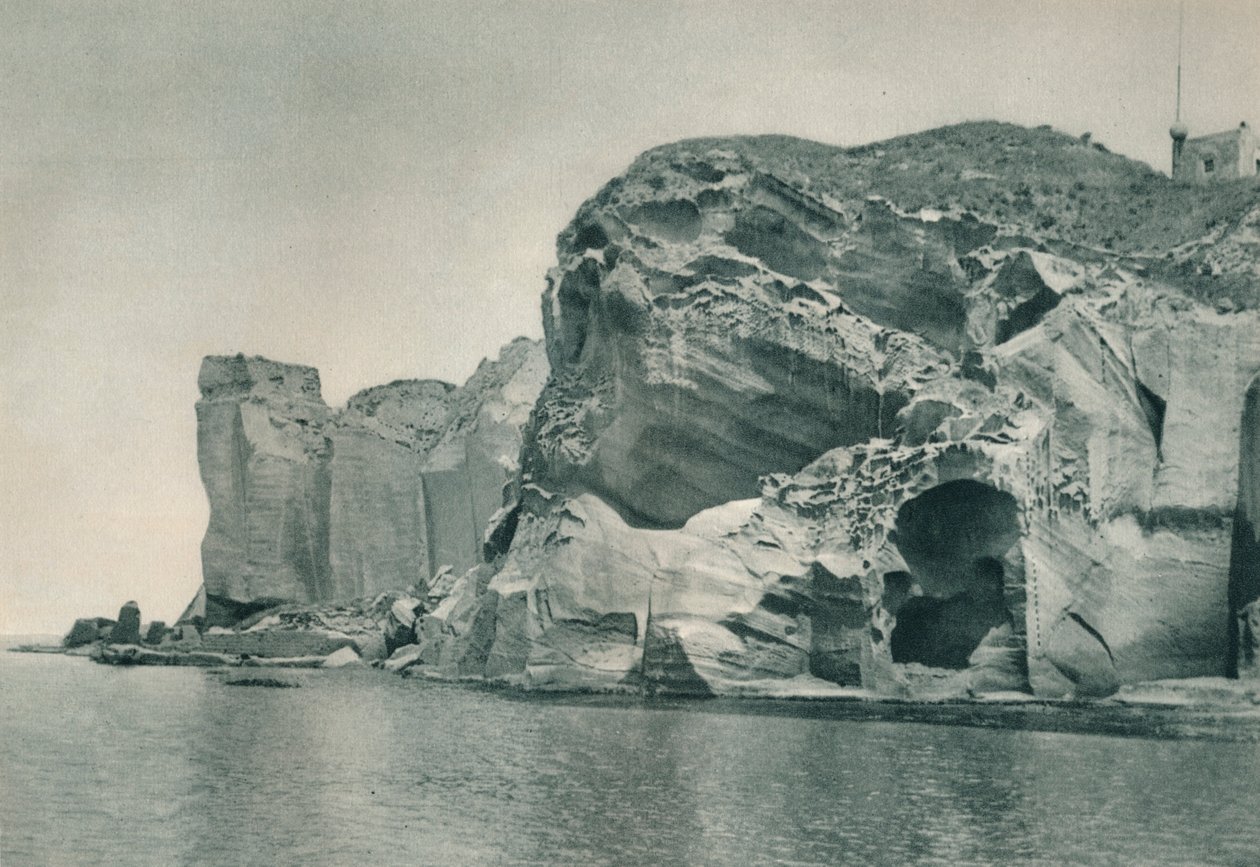 Bir kükürt kaynağına giriş, Ischia, İtalya, 1927 by Eugen Poppel