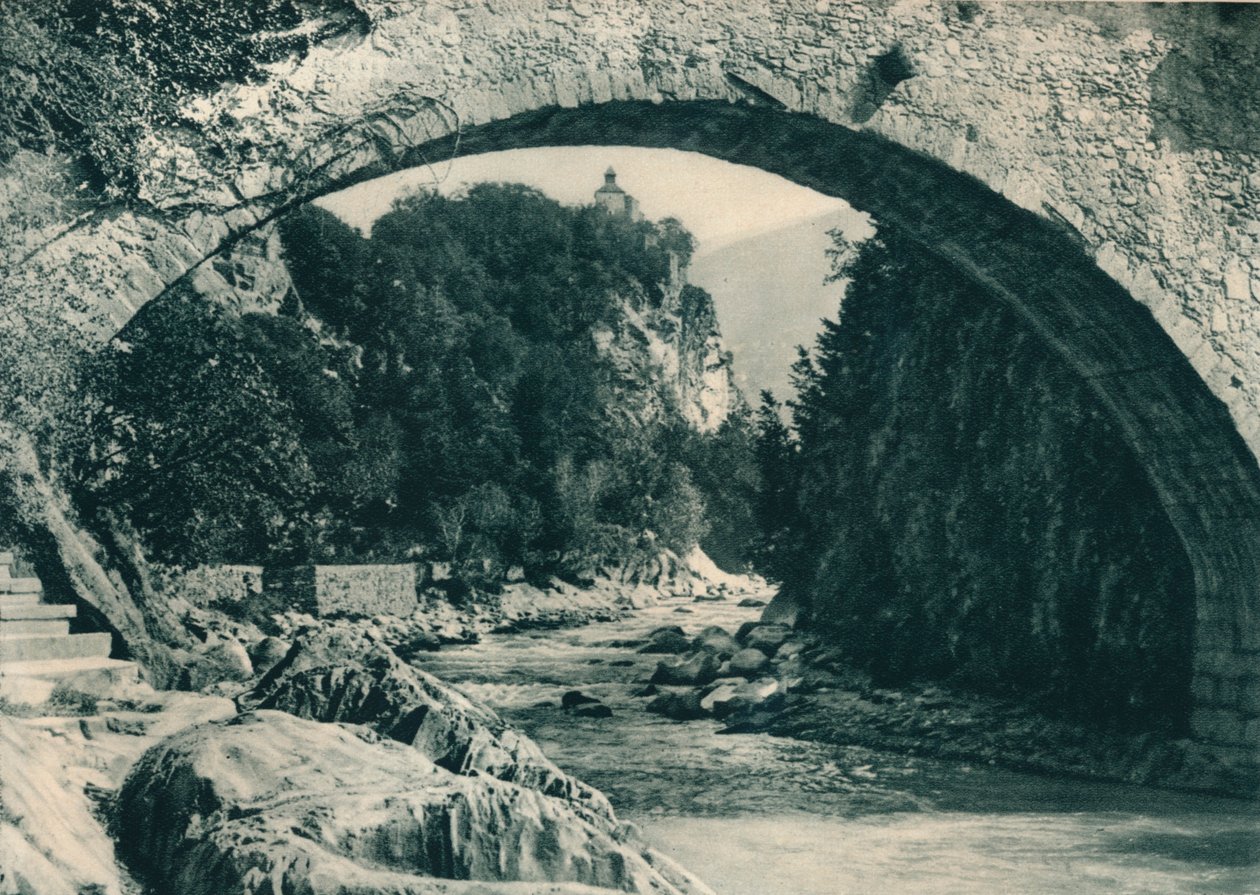 Passer Nehri ve Zeno Kalesi, Merano, Güney Tirol, İtalya, 1927 by Eugen Poppel