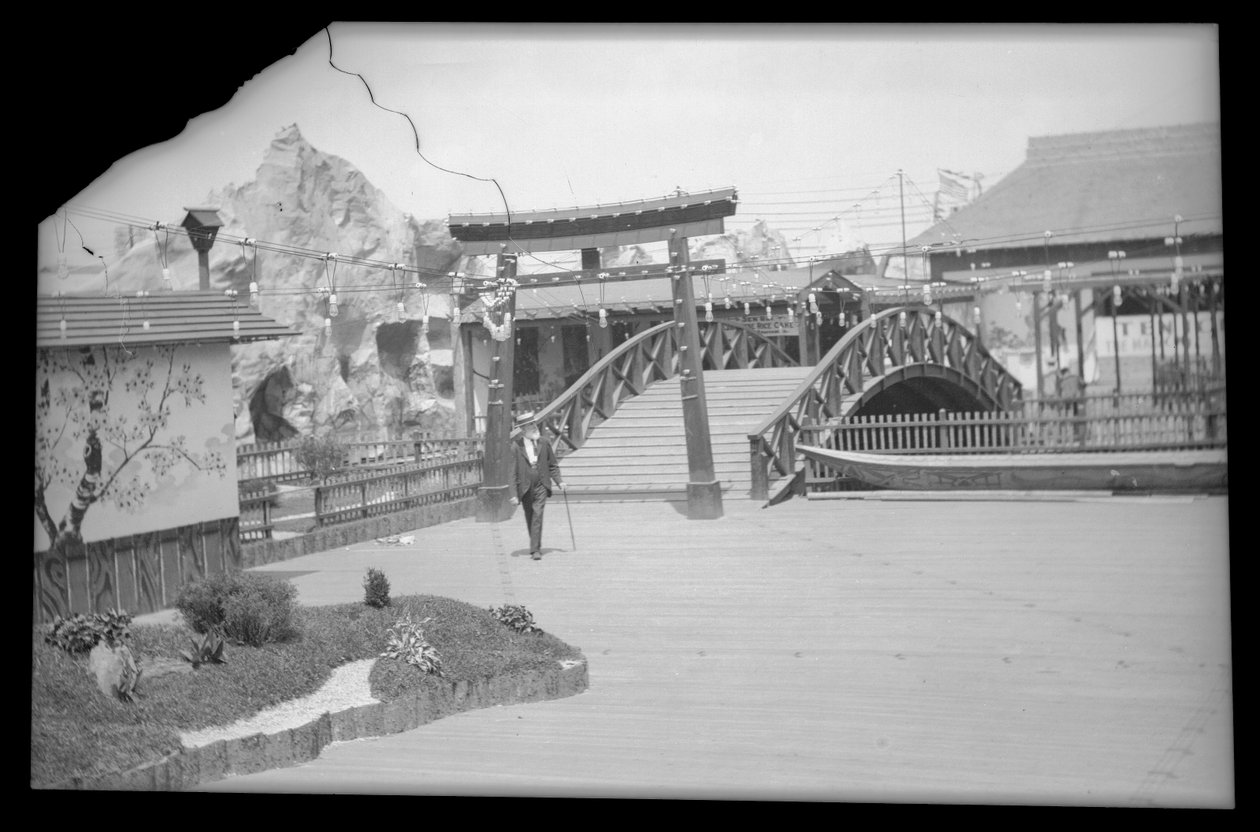 Japon Köyü, Luna Park, 1903 (nitrat negatif) by Eugene Wemlinger