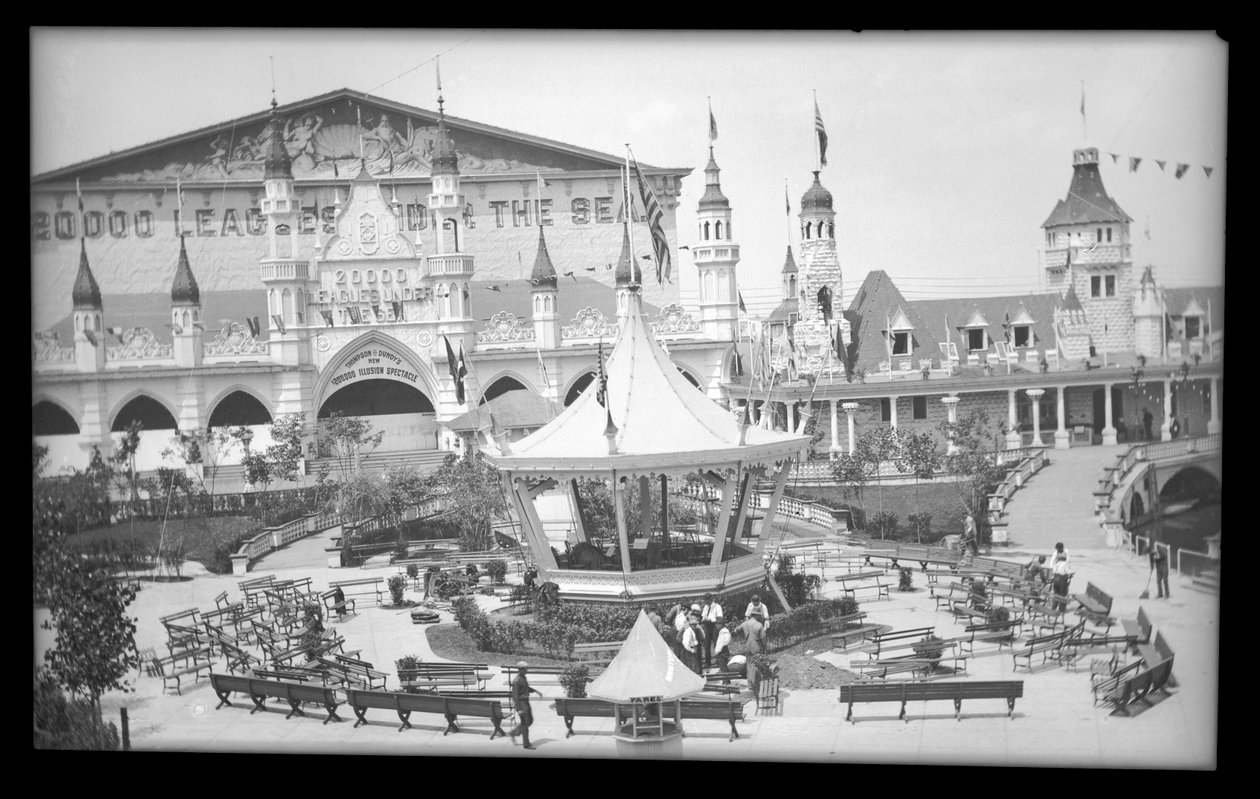 Luna Park, 1903 (nitrat negatif) by Eugene Wemlinger