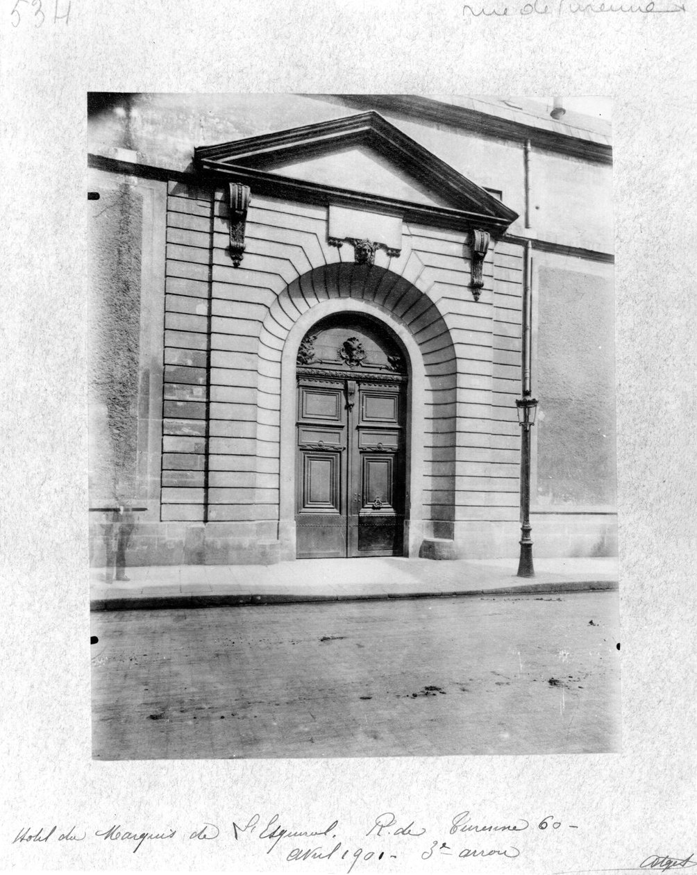 Hotel du Grand Veneur, Paris, 60 rue de Turenne, 1901 by Eugène Atget