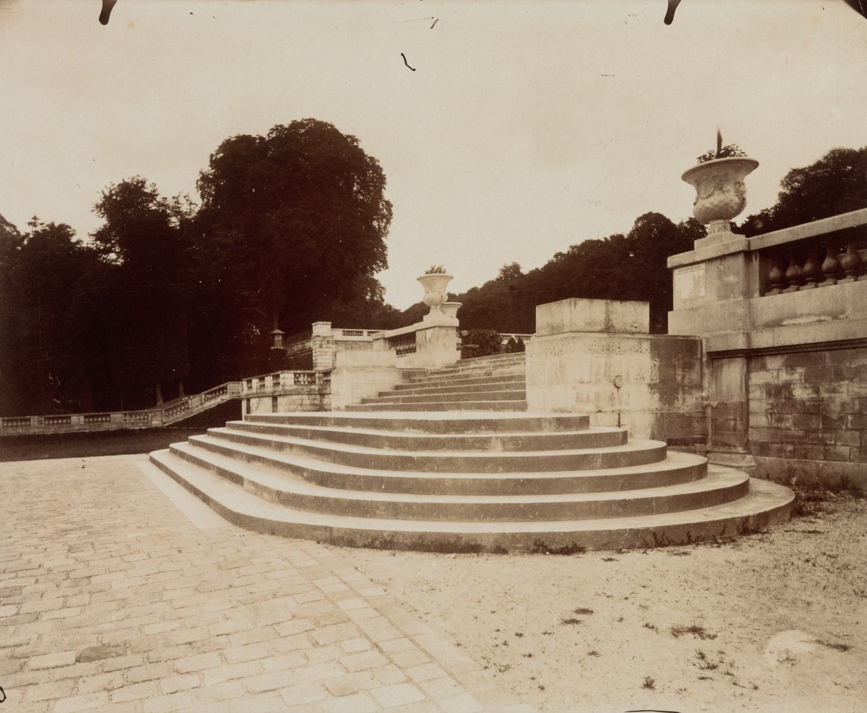  by Eugène Atget