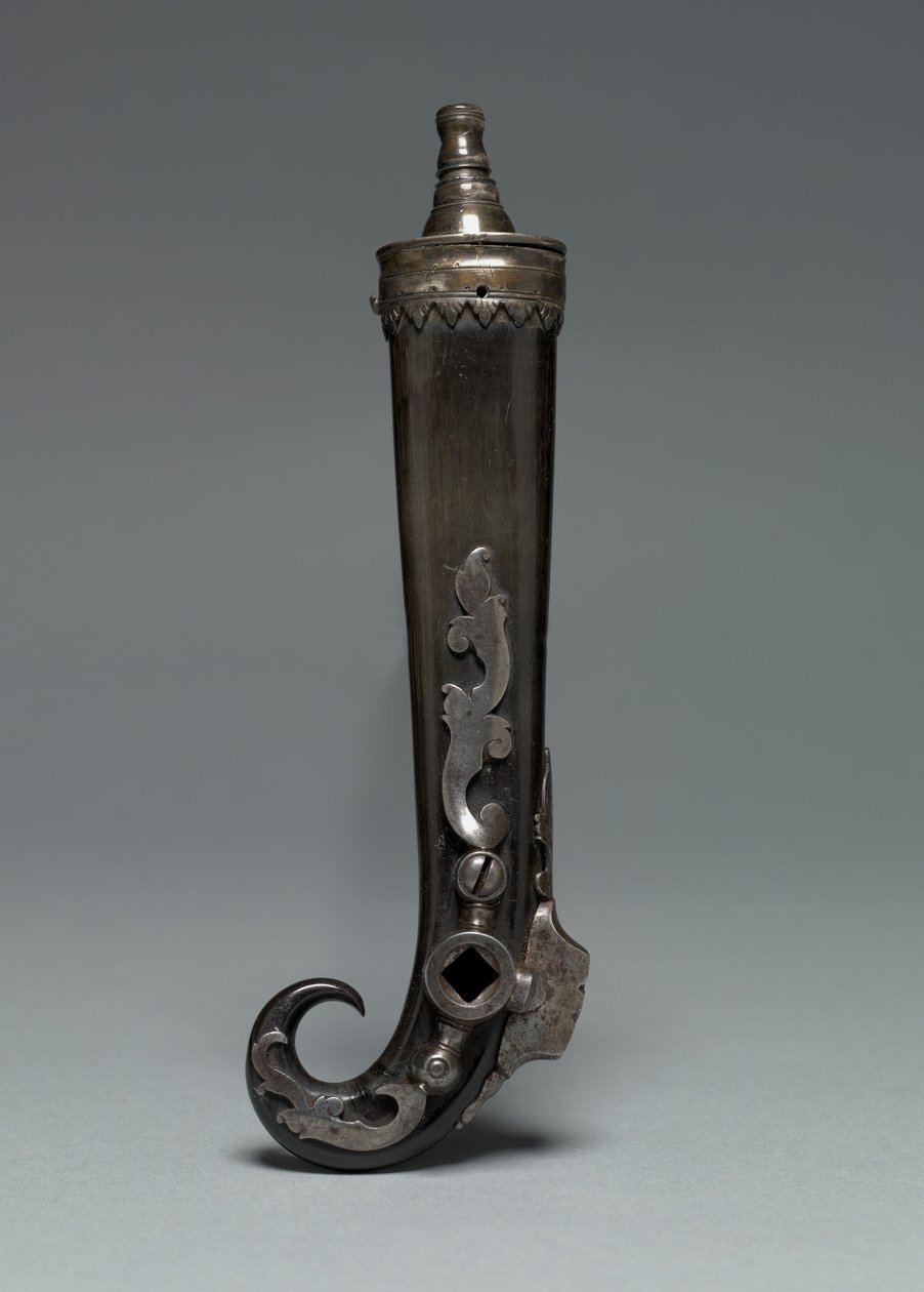 Kombine doldurma şişesi ve tekerlek kilit anahtarı, c.1600-50 by European School