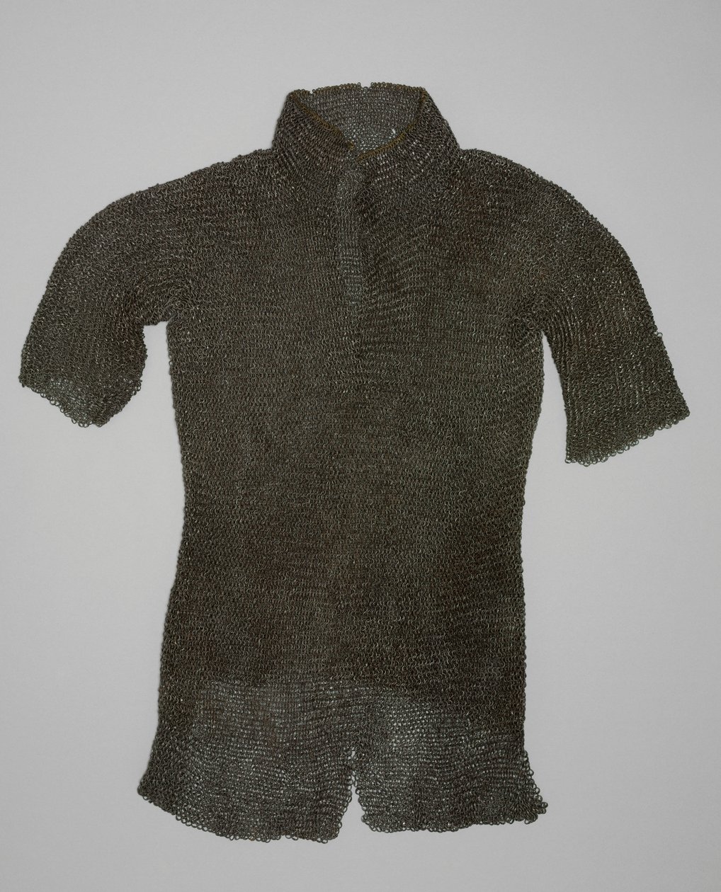 Hauberk (perçinli çelik halkalar) by European School