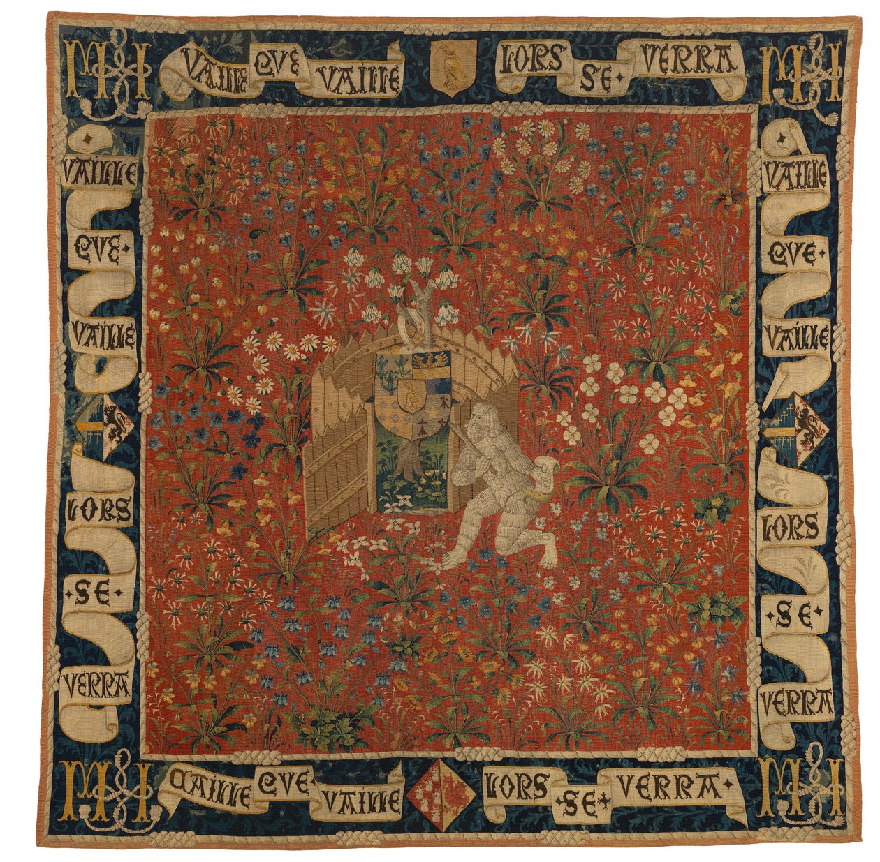 Yeşillik, silah kalkanı ve vahşi bir adamı tasvir eden Mille fleurs duvar halısı, 1500 civarı (yün) by European School